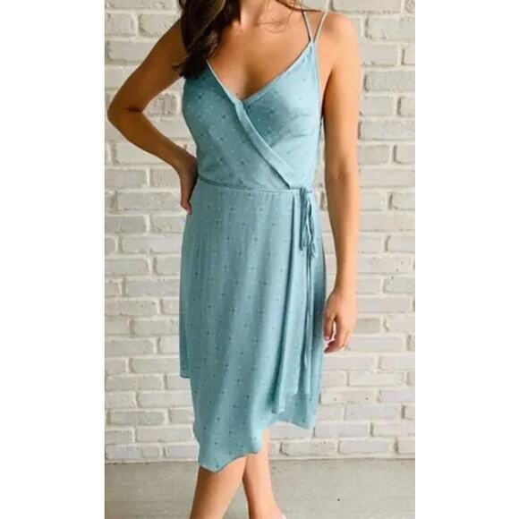 August 1 Eight Womens Faux Wrap Midi Dress Size M Blue Wedding Event Party - Picture 3 of 10